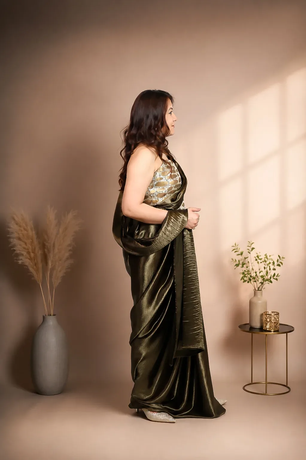Golden Drape with Elegance — view 9