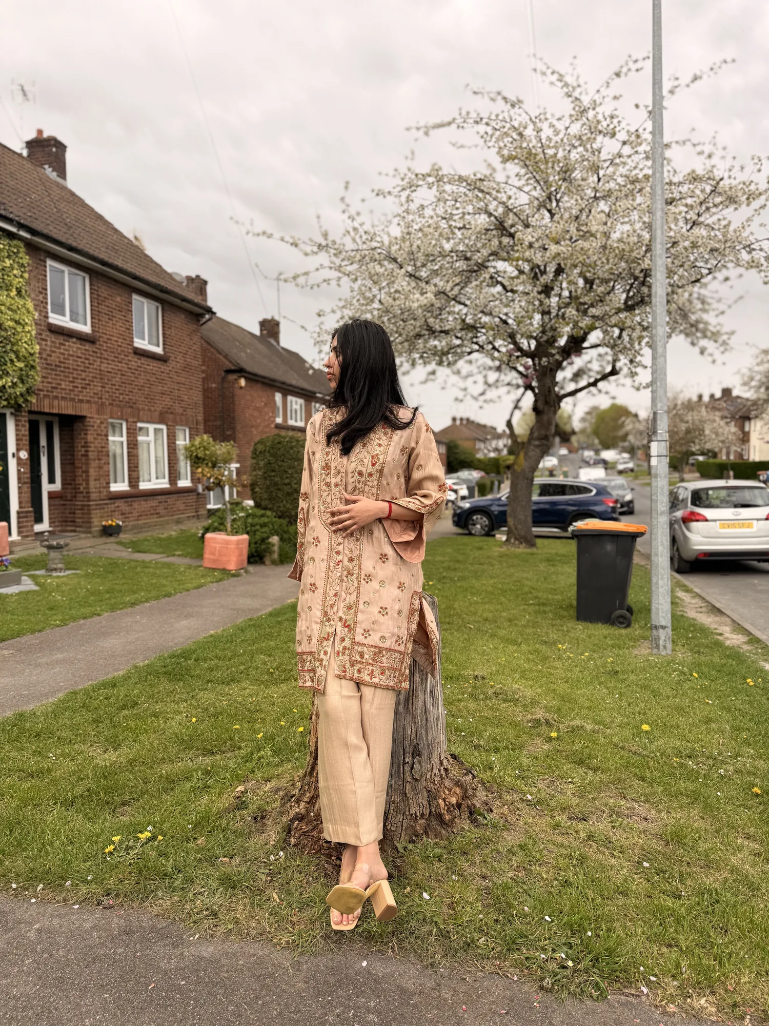 Classic Handwork Ethnic Kurta — view 2