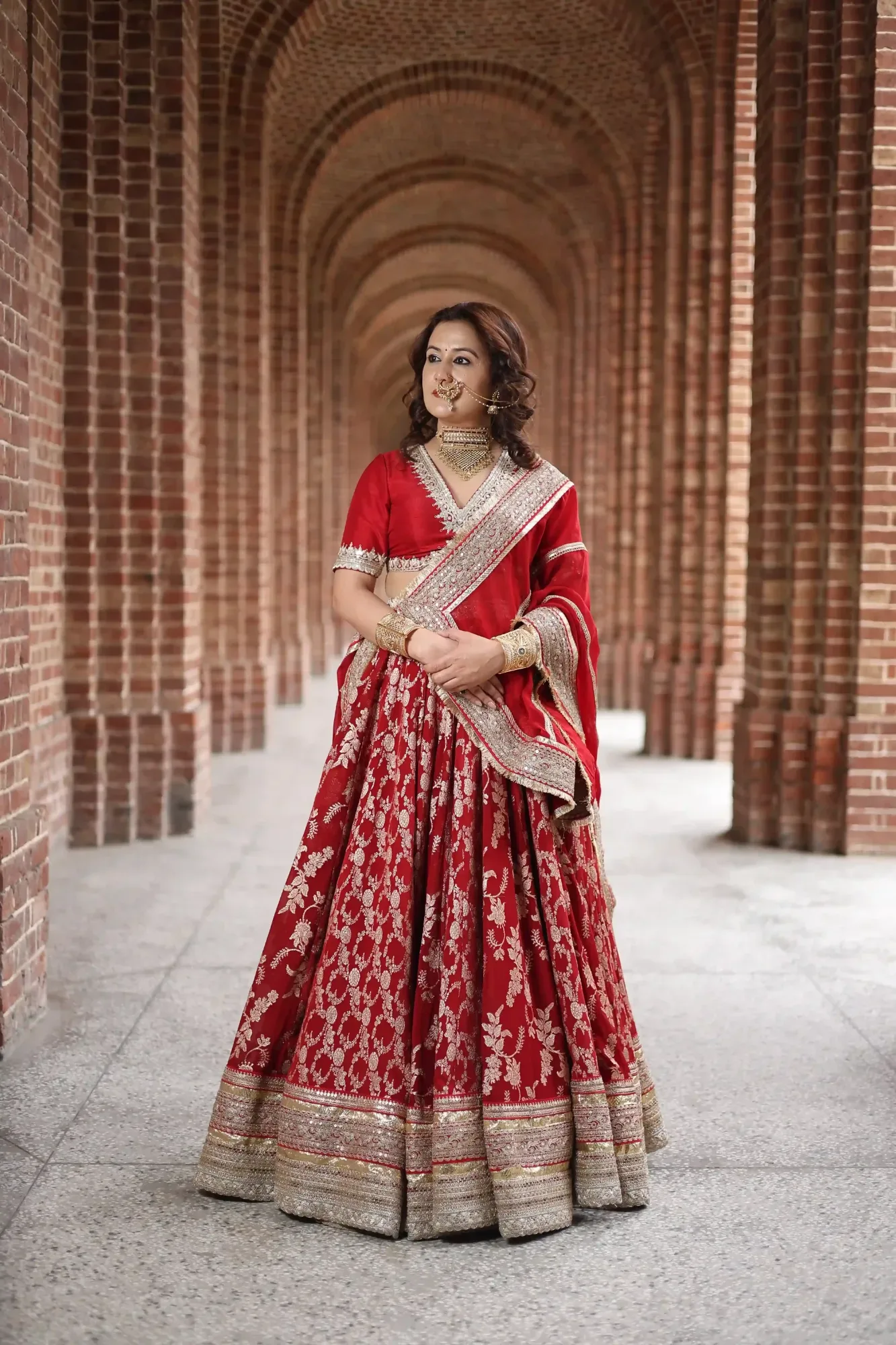 Red Majestic Twirl of 32 Kali — view 4
