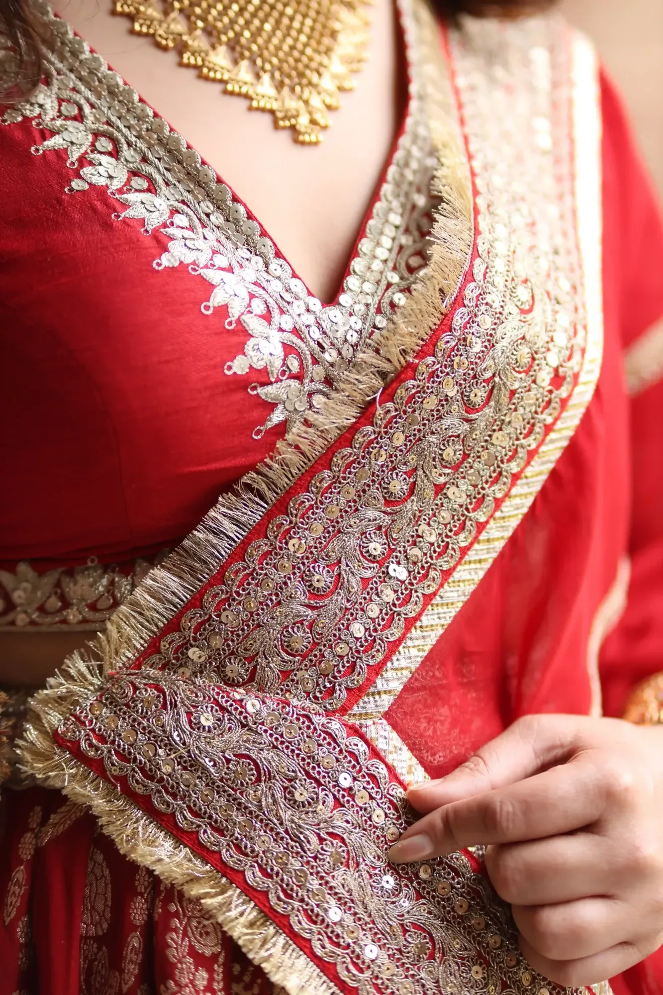 Red Majestic Twirl of 32 Kali — view 7